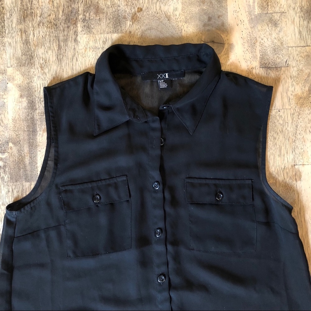 Forever 21 Sheer Hi-Lo Sleeveless Blouse - Picture 2 of 5